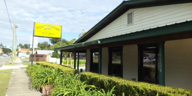Front of Pickett Weaponry retail store in Newberry, FL.